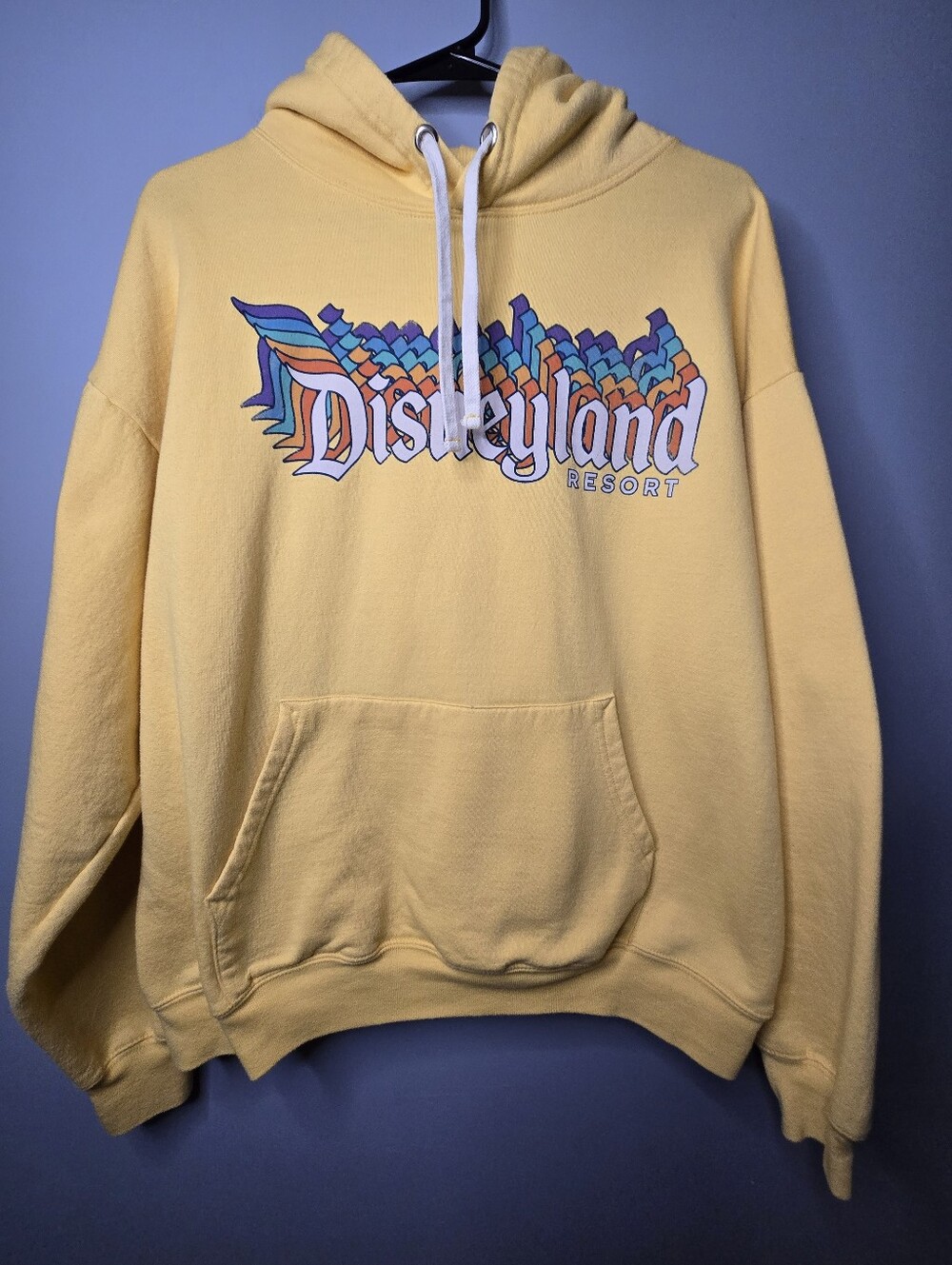Disneyland Resort hoodie Yellow with Colorful Logo Large UNISEX GOOD CONDITION